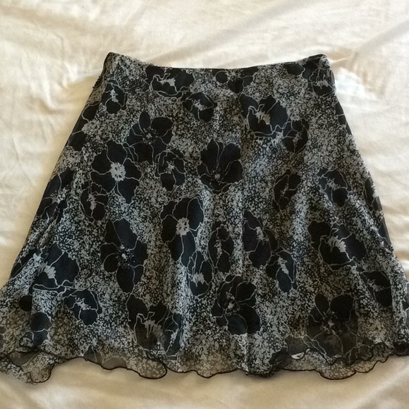 Hillard & Hanson Dresses & Skirts - Skirt